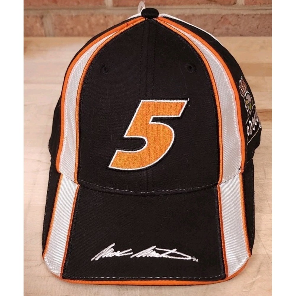 Mark‎ Martin #5 Go Daddy Nascar Cap Hat NWT Winners Circle